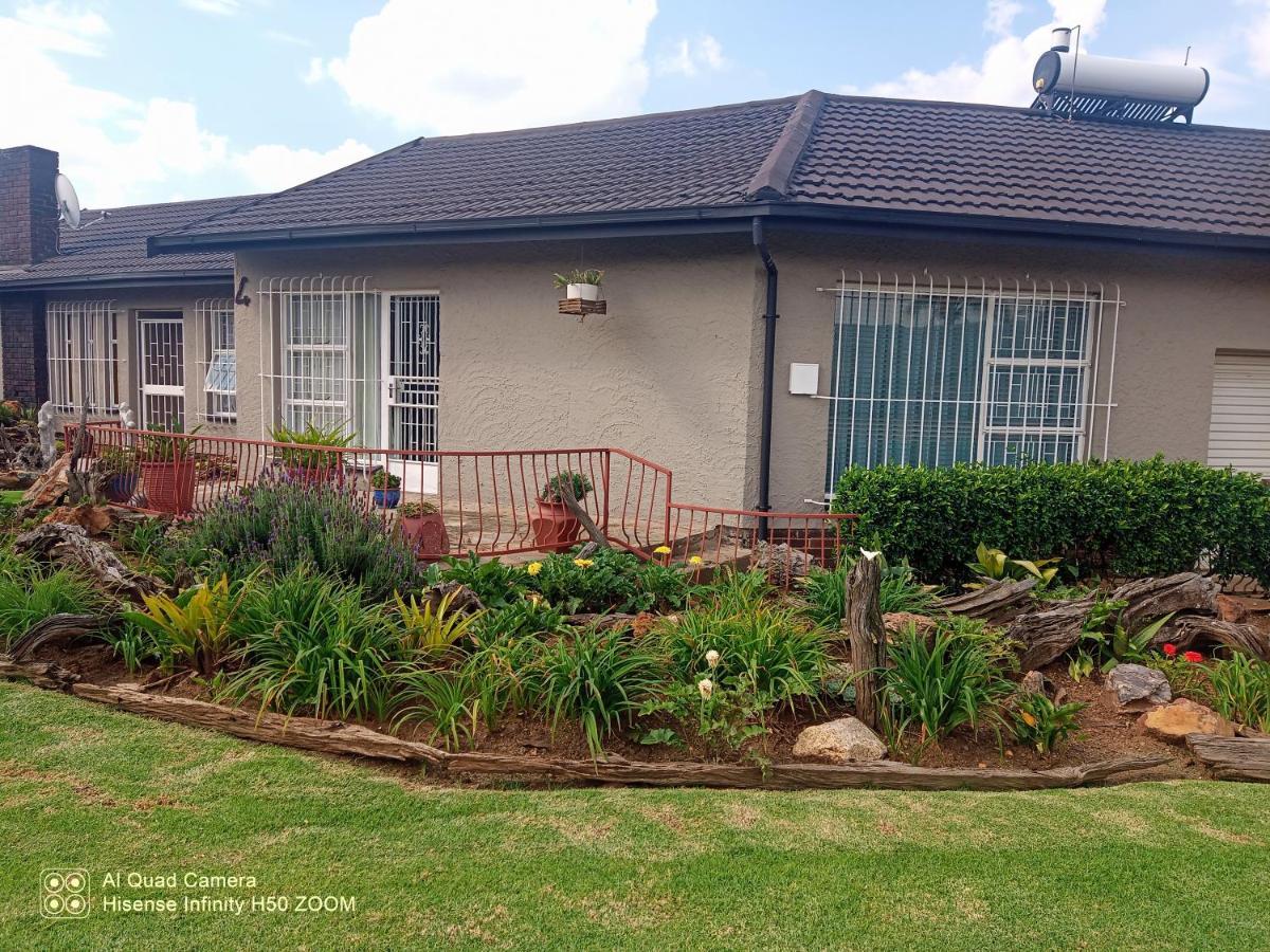 4 On Verbena Boksburg Exterior foto